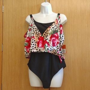+SZ NWT Noon Swim SZ 22 BLK/ Rose Floral Bathing Suit.